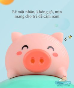 Heo con chèo thuyền phun nước