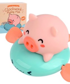 Heo con chèo thuyền phun nước