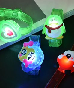 Đồng hồ đeo tay phát sáng có đèn LED nháy hình con vật dễ thương