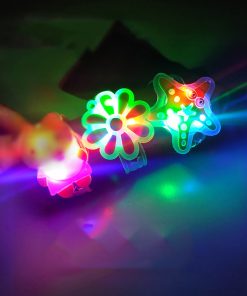 Đồng hồ đeo tay phát sáng có đèn LED nháy hình con vật dễ thương