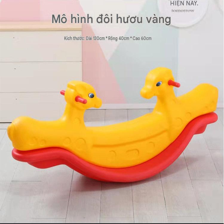 Bập bênh nhựa 2 chỗ, bập bênh đôi trong nhà cho trẻ em